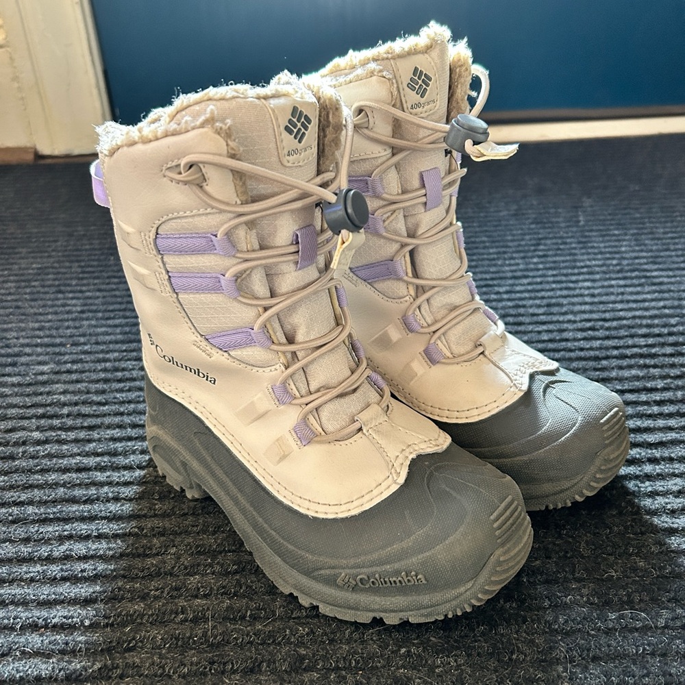 Big Kids Columbia Bugaboot size 3